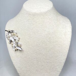 Trifari Branch Brooch Silver Tone Leaves And Random Pearlesque Beads